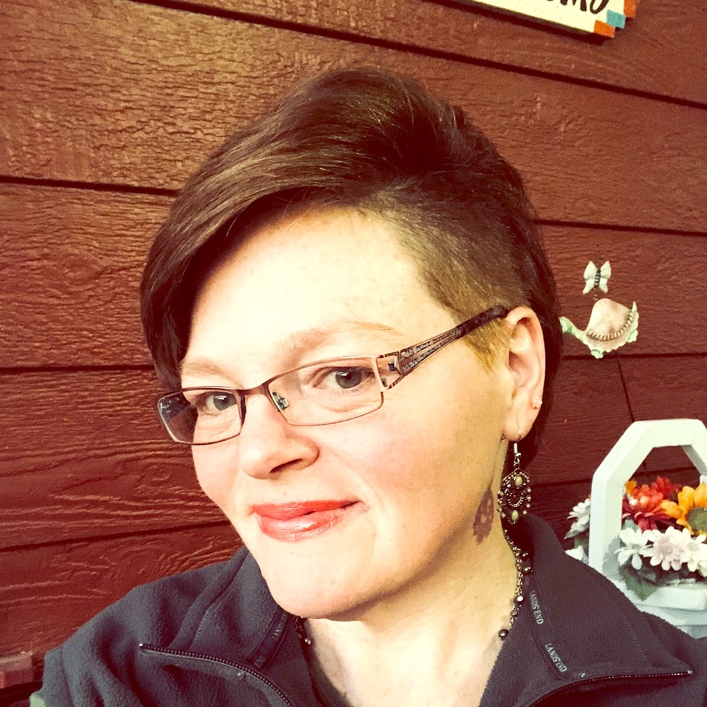 Meet your Posher, Lori